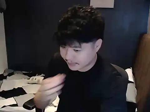 Snapshot of ASIANken911 chatting on November 2025 02:06:01 PM ASIANken911 online show from November 2025 02:06:01 PM