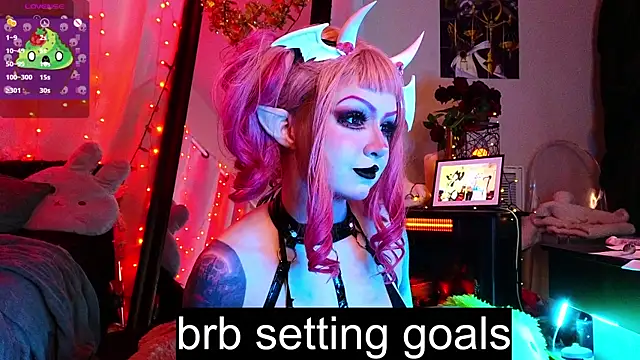 Snapshot of Ivey_and_James chatting on January 2025 10:29:02 PM Ivey and James online show from January 2025 10:29:02 PM