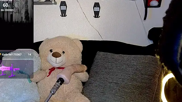 Snapshot of Ivey_and_James chatting on October 2025 09:12:02 PM Ivey and James online show from October 2025 09:12:02 PM