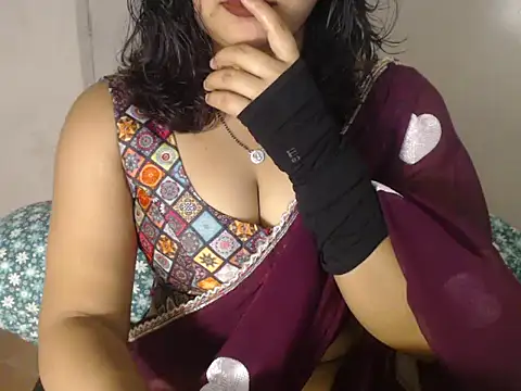 Open Heart Lennon online show from December 2025 04:33:02 AM