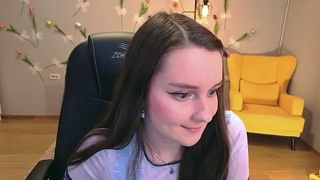 Snapshot of CloudGrace chatting on July 2026 06:47:02 AM CloudGrace online show from July 2026 06:47:02 AM