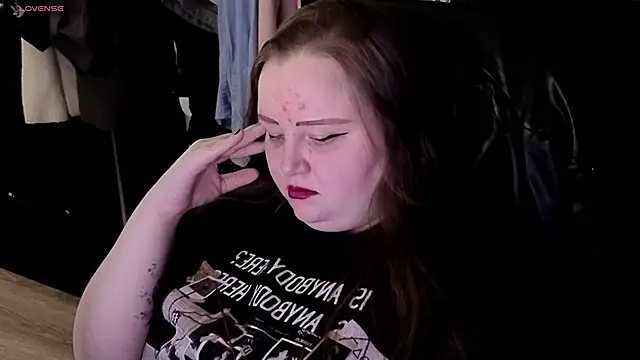 EMMA  CONNOR online show from November 2025 11:05:02 PM