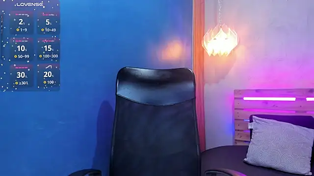 Snapshot of niky_doll_ chatting on December 2025 01:31:01 PM niky doll online show from December 2025 01:31:01 PM