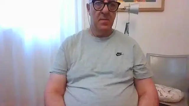 Snapshot of ANONIMO7735 chatting on June 2026 05:12:02 AM ANONIMO7735 online show from June 2026 05:12:02 AM