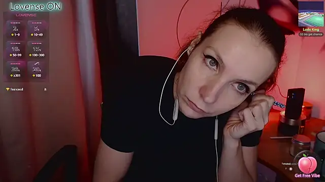 JohansonKatie online show from February 2025 02:31:02 PM