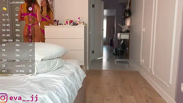 Snapshot of Eva_JJ chatting on November 2025 03:07:01 AM Eva JJ online show from November 2025 03:07:01 AM