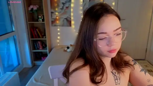 MilenaSaint online show from July 2026 03:24:02 AM