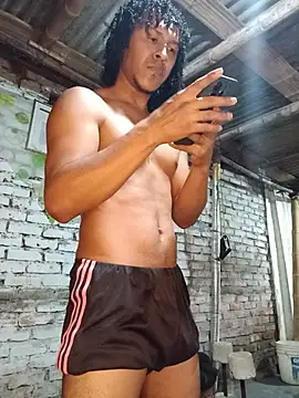Snapshot of JaMell61 chatting on June 2026 01:11:01 AM JaMell61 online show from June 2026 01:11:01 AM
