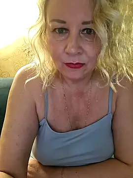 Snapshot of Janahotty chatting on May 2026 09:43:01 PM Janahotty online show from May 2026 09:43:01 PM