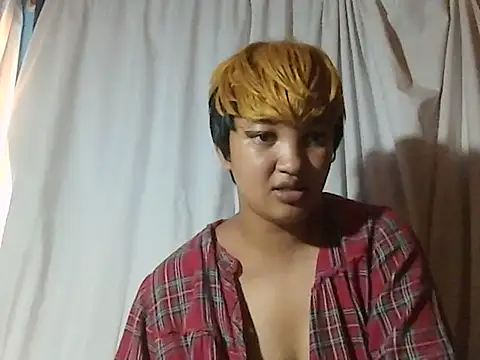 AVRILA online show from December 2025 05:37:02 AM