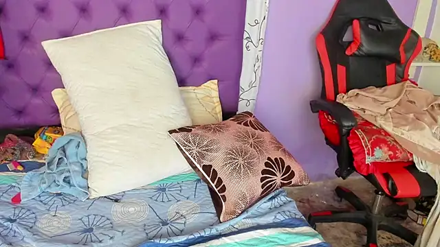 Snapshot of Margoth_clain chatting on November 2025 12:49:02 PM Margoth clain online show from November 2025 12:49:02 PM