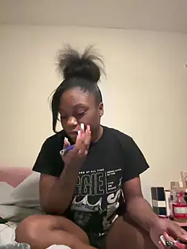 Snapshot of misslegacy chatting on December 2024 11:57:01 PM misslegacy online show from December 2024 11:57:01 PM