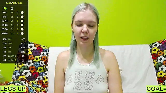 Ultra Meow online show from February 2025 06:56:02 PM