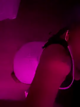 6lue6a6y69 online show from November 2025 04:34:01 AM