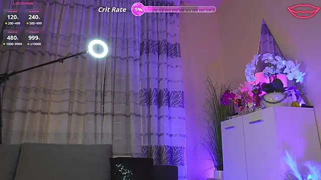 Snapshot of Marilyn_La_Rose chatting on June 2026 06:32:01 PM Marilyn La Rose online show from June 2026 06:32:01 PM