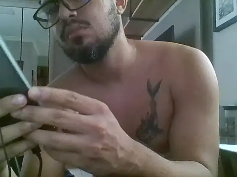 Snapshot of Michel22151gw chatting on July 2026 03:33:01 PM Michel22151gw online show from July 2026 03:33:01 PM