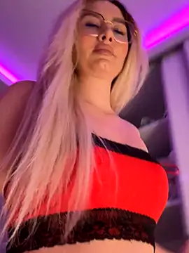 mollyxxx online show from November 2025 05:50:02 AM