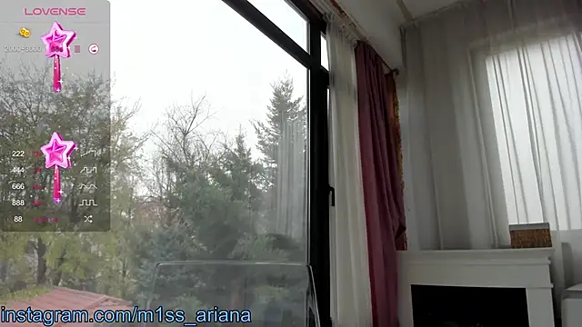 Snapshot of Miss_Ariana_ chatting on December 2024 10:36:01 AM Miss Ariana  online show from December 2024 10:36:01 AM
