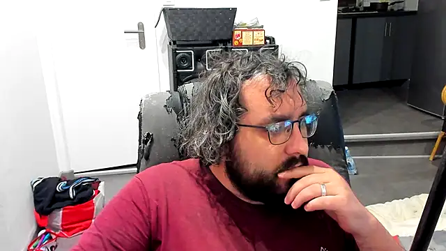 Snapshot of bears549a chatting on December 2024 09:48:01 PM bears549a online show from December 2024 09:48:01 PM