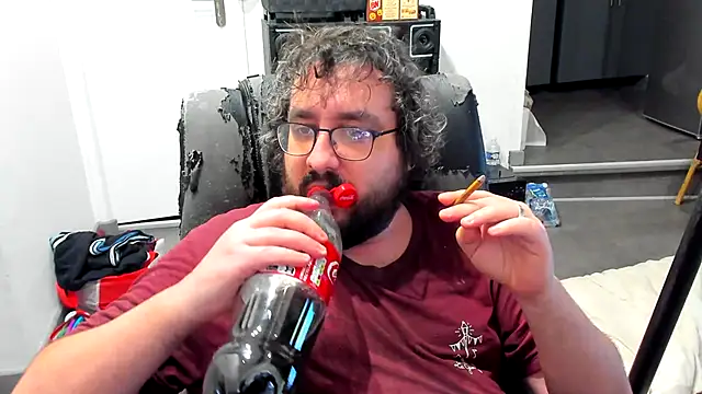 Snapshot of bears549a chatting on December 2024 07:10:02 PM bears549a online show from December 2024 07:10:02 PM