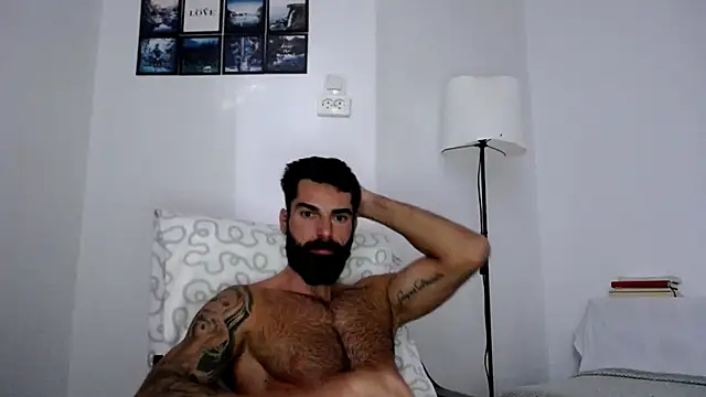 Snapshot of Verycutex chatting on October 2025 06:59:01 AM Verycutex online show from October 2025 06:59:01 AM