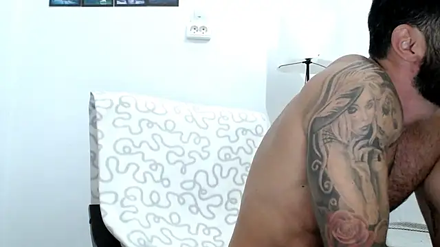 Snapshot of Verycutex chatting on November 2025 06:13:02 AM Verycutex online show from November 2025 06:13:02 AM