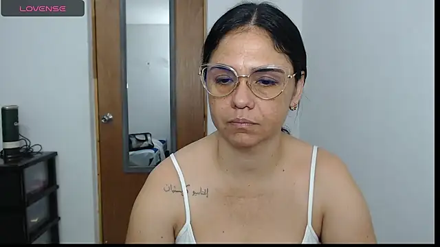 selena ferri online show from February 2026 12:22:02 AM