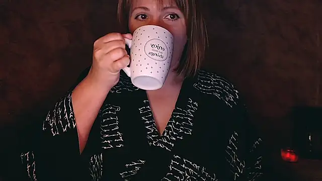 Snapshot of _letty_ chatting on June 2026 08:57:01 PM letty online show from June 2026 08:57:01 PM