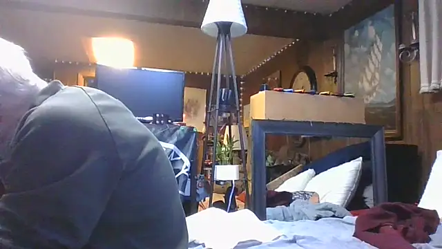 Snapshot of Makowboy chatting on December 2025 08:25:01 PM Makowboy online show from December 2025 08:25:01 PM