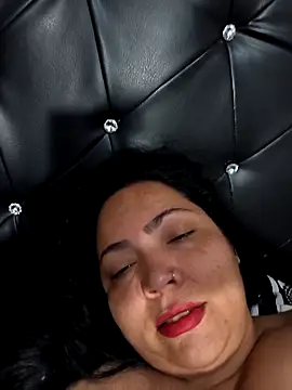 NIKOLE1301 online show from December 2025 09:21:02 PM