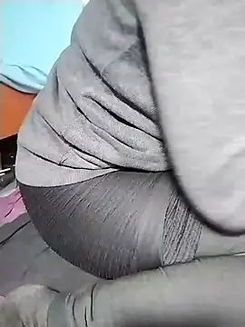 loveyou246 online show from January 2025 02:16:02 AM