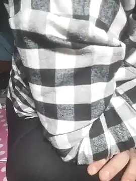 loveyou246 online show from February 2025 04:00:02 PM