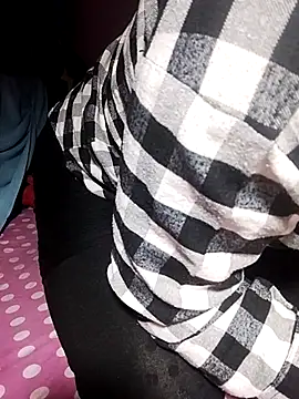 loveyou246 online show from February 2025 11:17:02 AM