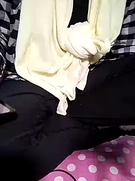 loveyou246 online show from February 2025 04:07:01 AM