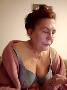 Hottie-Mom online show from February 2026 08:59:01 PM