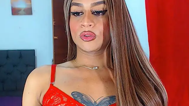 Snapshot of Valenntyna chatting on December 2024 03:31:02 AM Valenntyna online show from December 2024 03:31:02 AM