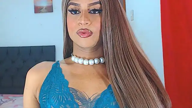 Snapshot of Valenntyna chatting on January 2025 03:31:01 AM Valenntyna online show from January 2025 03:31:01 AM