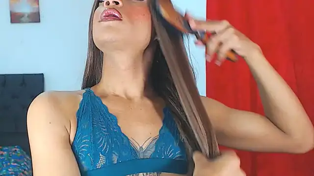 Snapshot of Valenntyna chatting on February 2025 06:22:01 PM Valenntyna online show from February 2025 06:22:01 PM