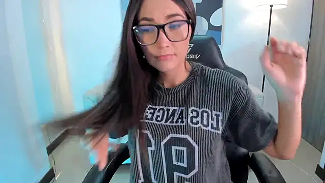 SaraParker  online show from December 2025 10:39:02 PM