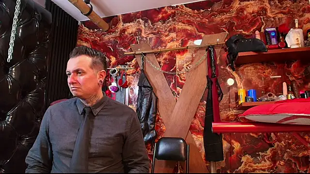 boy n girl online show from November 2025 06:31:02 PM