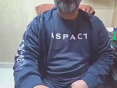 hairymaster95 online show from February 2026 07:07:01 AM