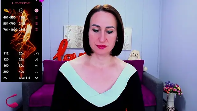 Snapshot of Nia_Smithh chatting on March 2025 01:19:02 PM Nia Smithh online show from March 2025 01:19:02 PM
