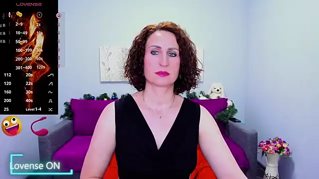 Nia Smithh online show from December 2025 02:02:02 PM