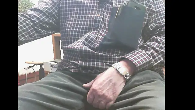 Snapshot of HaraldGermany chatting on January 2026 07:50:02 PM HaraldGermany online show from January 2026 07:50:02 PM