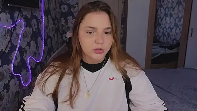  momiji  online show from April 2026 01:52:02 PM