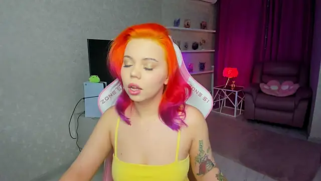 Snapshot of EnergyBunny_1 chatting on April 2026 05:17:01 PM EnergyBunny 1 online show from April 2026 05:17:01 PM