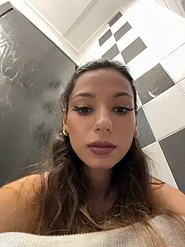  MiaQueen  online show from June 2026 10:31:01 PM