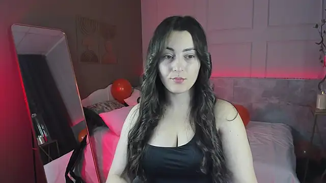 KylieMellow online show from November 2025 05:20:01 AM