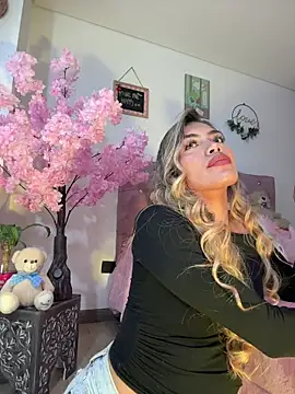 steewart  online show from December 2025 11:53:01 PM