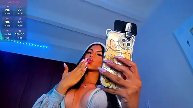 Snapshot of divinesalome chatting on September 2025 08:43:01 PM divinesalome online show from September 2025 08:43:01 PM